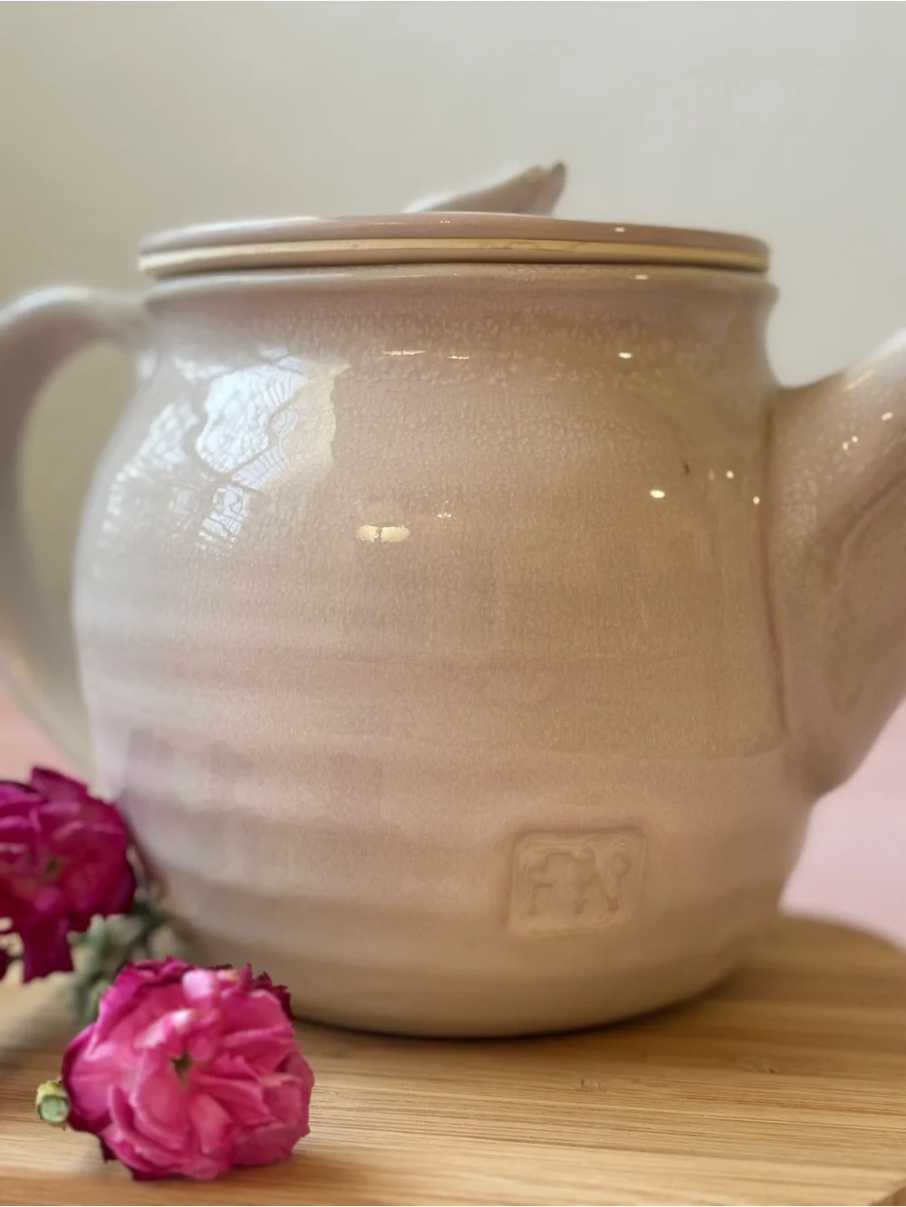 FN Food Nanny Peony Ceramic Stoneware Tea Pot with Lid Blush Pink